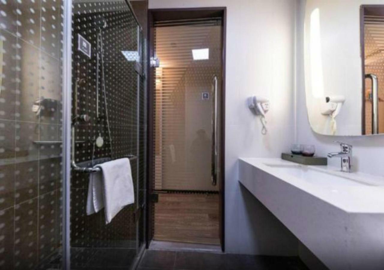 Ibis Xi'An Small Goose Pagoda Hotel Экстерьер фото